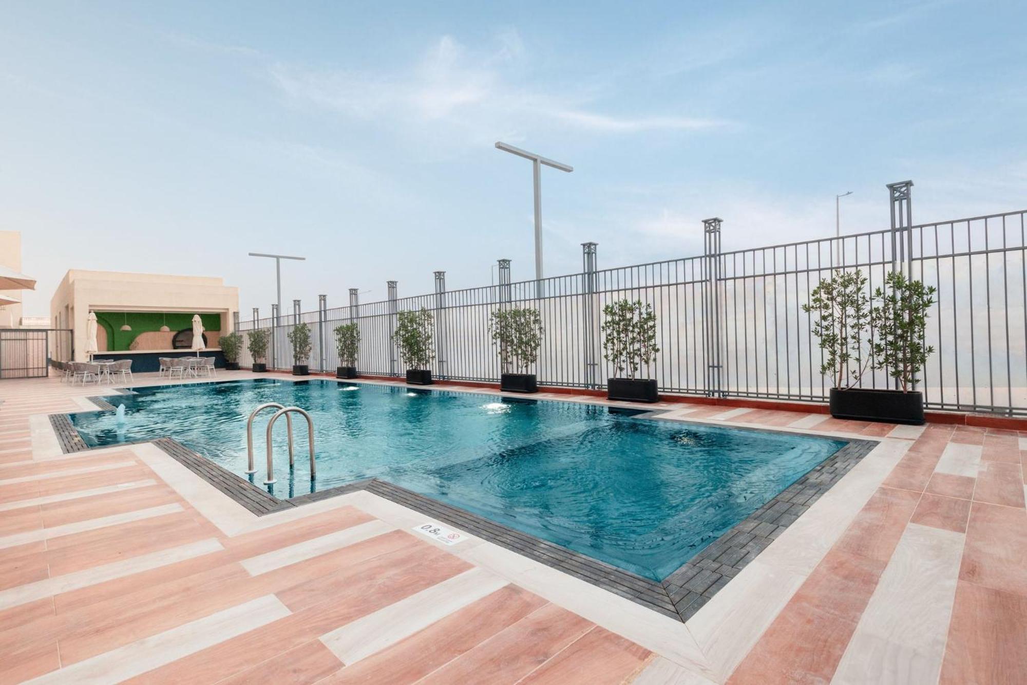 The Business District By Ihg Hotel 4*